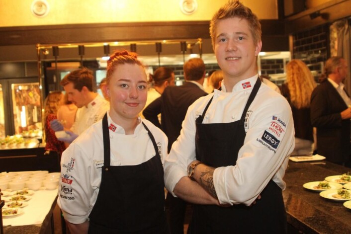 Commis Ingrid Løland og Marius Dragsten Kjelsrud (Foto: Morten Holt) Commis Ingrid Løland og Marius Dragsten Kjelsrud (Foto: Morten Holt)