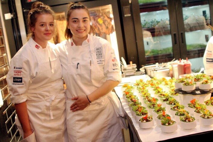 Commis Aleksandra Dawidovicz og Liliana Haaland. (Foto: Morten Holt) Commis Aleksandra Dawidovicz og Liliana Haaland. (Foto: Morten Holt)