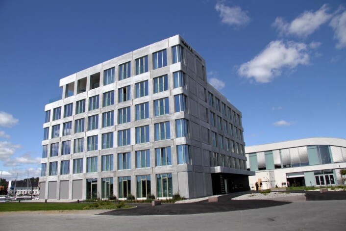 Mandal Hotel og Buen kulturhus (til høyre). Hotellet er tegnet av Arkitektværelset i Oslo. (Foto: Morten Holt) Mandal Hotel og Buen kulturhus (til høyre). Hotellet er tegnet av Arkitektværelset i Oslo. (Foto: Morten Holt)