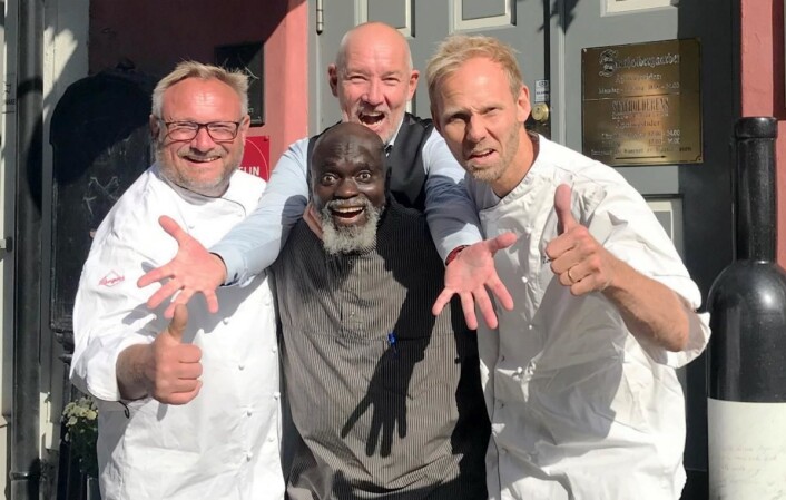 Disse fire har vært med på Statholdergaarden-laget i 25 år. Bent Stiansen, Jammeh Bakary, Stein Gundersen og Torbjørn Forster. (Foto: Statholdergaarden) Disse fire har vært med på Statholdergaarden-laget i 25 år. Bent Stiansen, Jammeh Bakary, Stein Gundersen og Torbjørn Forster. (Foto: Statholdergaarden)