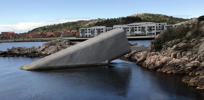 Restaurant Under. Lindesnes Havhotell i bakgrunnen. (Foto: Morten Holt) Restaurant Under. Lindesnes Havhotell i bakgrunnen. (Foto: Morten Holt)