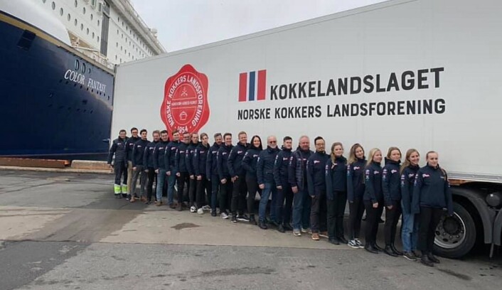 De tre norske kokkelandslagene er på vei til kokke-OL i Tyskland. (Foto: NKL) De tre norske kokkelandslagene er på vei til kokke-OL i Tyskland. (Foto: NKL)