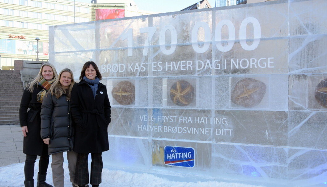 Fra venstre Elin Renbjør (markedssjef, Lantmännen Unibake Norway) Aina Hagen (markeds- og innovasjonsdirektør, Lantmännen Unibake Norway) og Anne Marie Schrøder (kommunikasjonssjef, Matvett). (Foto: Hatting) Fra venstre Elin Renbjør (markedssjef, Lantmännen Unibake Norway) Aina Hagen (markeds- og innovasjonsdirektør, Lantmännen Unibake Norway) og Anne Marie Schrøder (kommunikasjonssjef, Matvett). (Foto: Hatting)