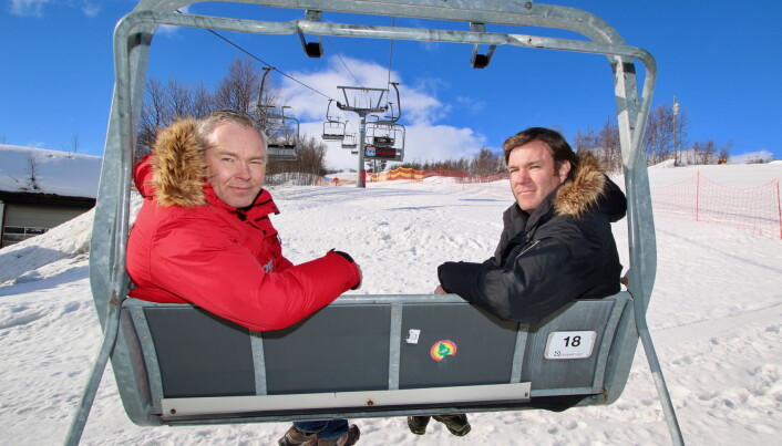 Atle (til venstre) og Bjørnar Hovi. (Foto: DestinasjonsKirurgene) Atle (til venstre) og Bjørnar Hovi. (Foto: DestinasjonsKirurgene)