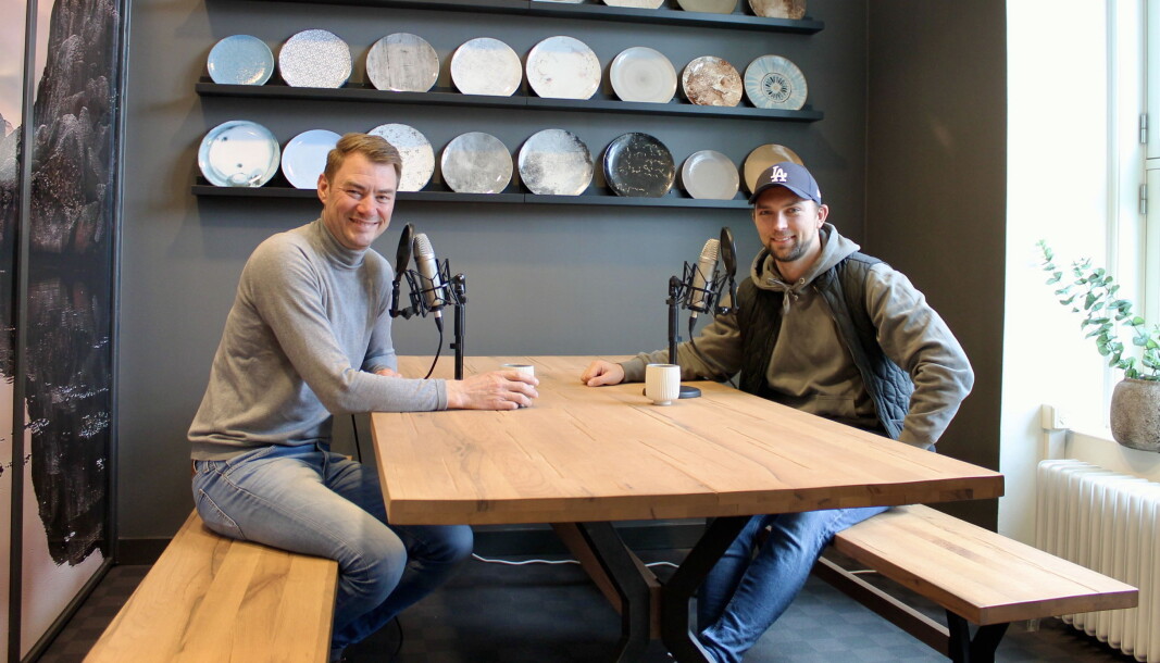 Ole Henrik Eftedal (til venstre) i studioet på Skøyen sammen med Øyvind Bøe Dalelv. (Foto: 2080) Ole Henrik Eftedal (til venstre) i studioet på Skøyen sammen med Øyvind Bøe Dalelv. (Foto: 2080)
