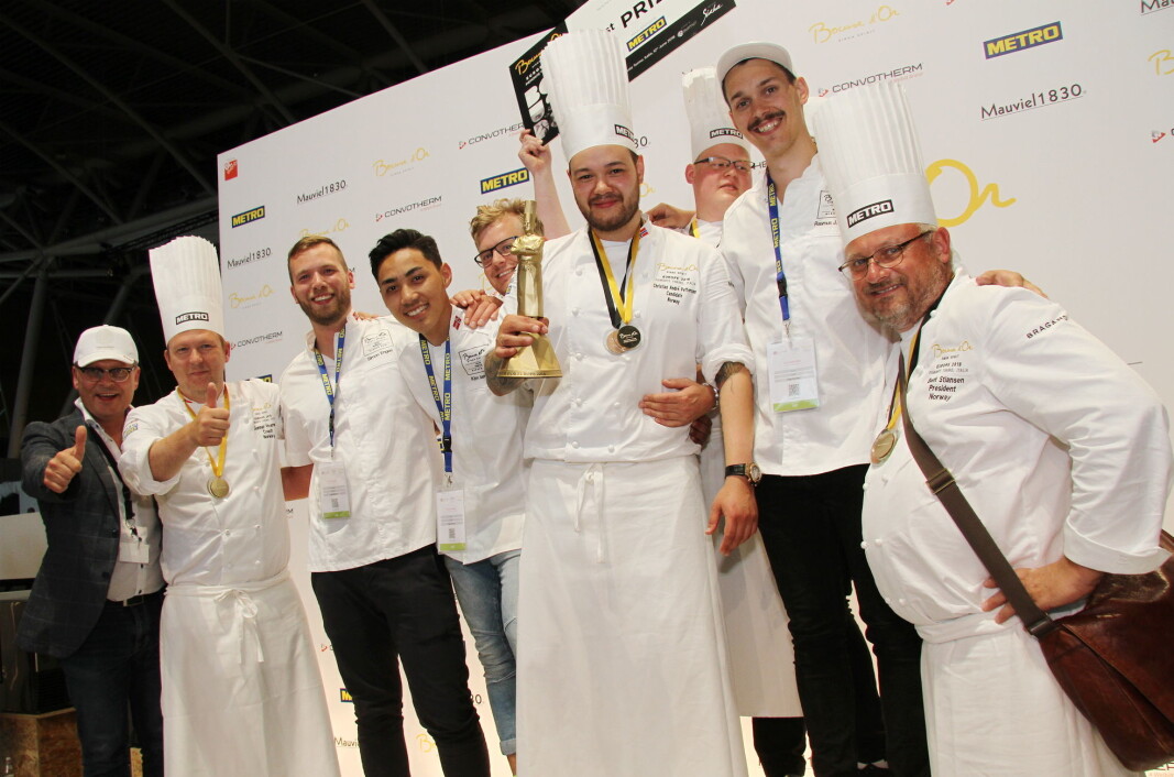 Først het stiftelsen Stiftelsen Bocuse d'Or Norge. I fjor ble det skiftet til Stiftelsen Årets Kokk. I dag ble det bestemt at navnet blir Stiftelsen Norsk Gastronomi. (Illustrasjonsfoto: Morten Holt) Først het stiftelsen Stiftelsen Bocuse d'Or Norge. I fjor ble det skiftet til Stiftelsen Årets Kokk. I dag ble det bestemt at navnet blir Stiftelsen Norsk Gastronomi. (Illustrasjonsfoto: Morten Holt)