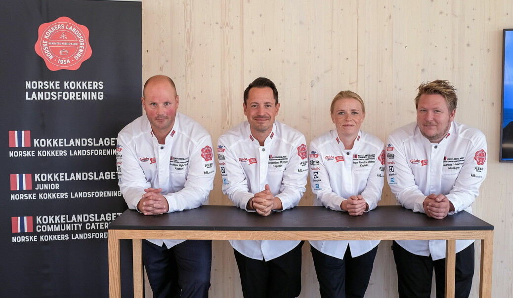 Fra venstre Andreas Myhrvold, Sebastian Myhre, Inger Renathe Østmo og Gunnar Hvarnes. (Foto: Christian Gjerdevik Vassdal)