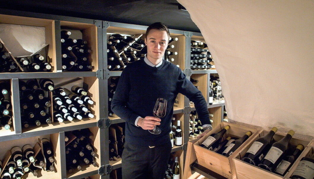 Ole Strangstadstuen Berg er vinsjef i Vinkjelleren på Grand Café. (Foto: Fursetgruppen) Ole Strangstadstuen Berg er vinsjef i Vinkjelleren på Grand Café. (Foto: Fursetgruppen)