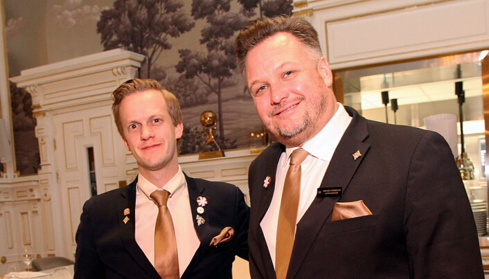 Hovedsommelier Henrik Dahl Jahnsen (til venstre) sammen med hotelldirektør Mikael Forselius. (Foto: Morten Holt) Hovedsommelier Henrik Dahl Jahnsen (til venstre) sammen med hotelldirektør Mikael Forselius. (Foto: Morten Holt)