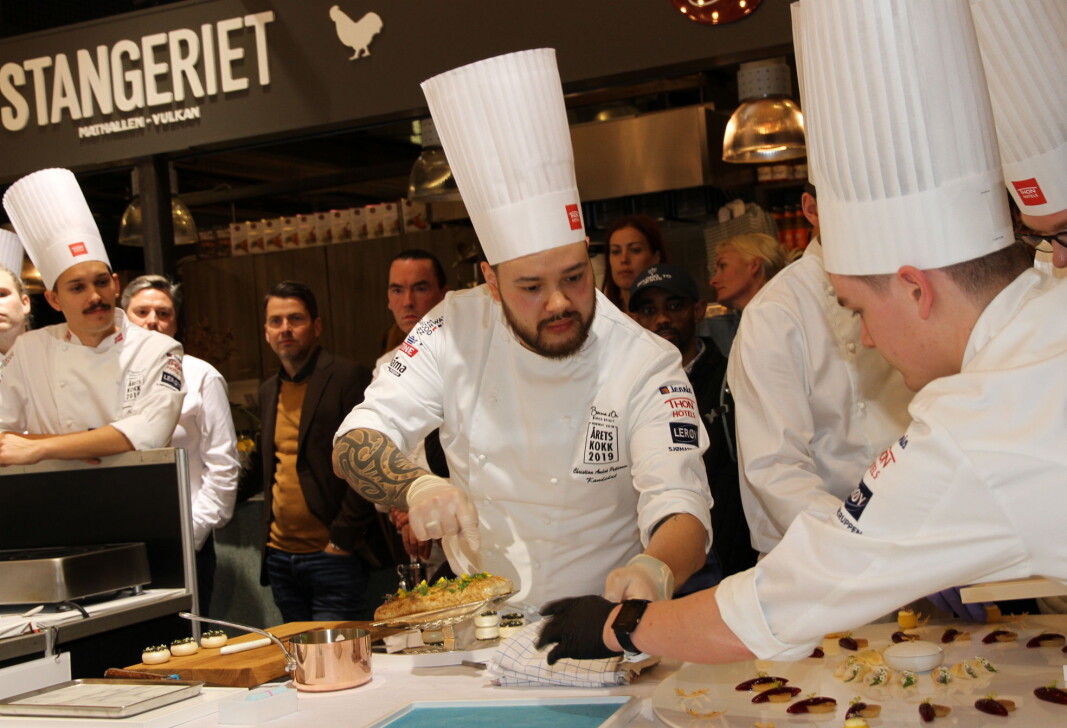 Bocuse d'Or 2021 er utsatt. Christian A. Pettersen er Norges deltaker i Bocuse d'Or-konkurransene i 2020 og 2021. (Foto: Heidi Fjelland) Bocuse d'Or 2021 er utsatt. Christian A. Pettersen er Norges deltaker i Bocuse d'Or-konkurransene i 2020 og 2021. (Foto: Heidi Fjelland)
