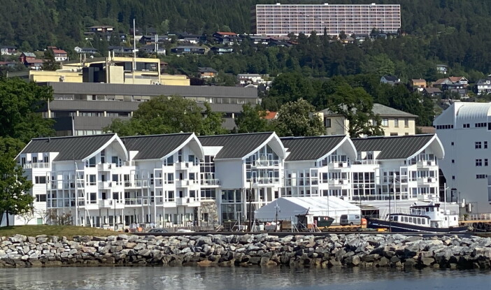 Hotell Molde Fjordstuer ligger like ved kaikanten i Molde. (Foto: Morten Holt) Hotell Molde Fjordstuer ligger like ved kaikanten i Molde. (Foto: Morten Holt)