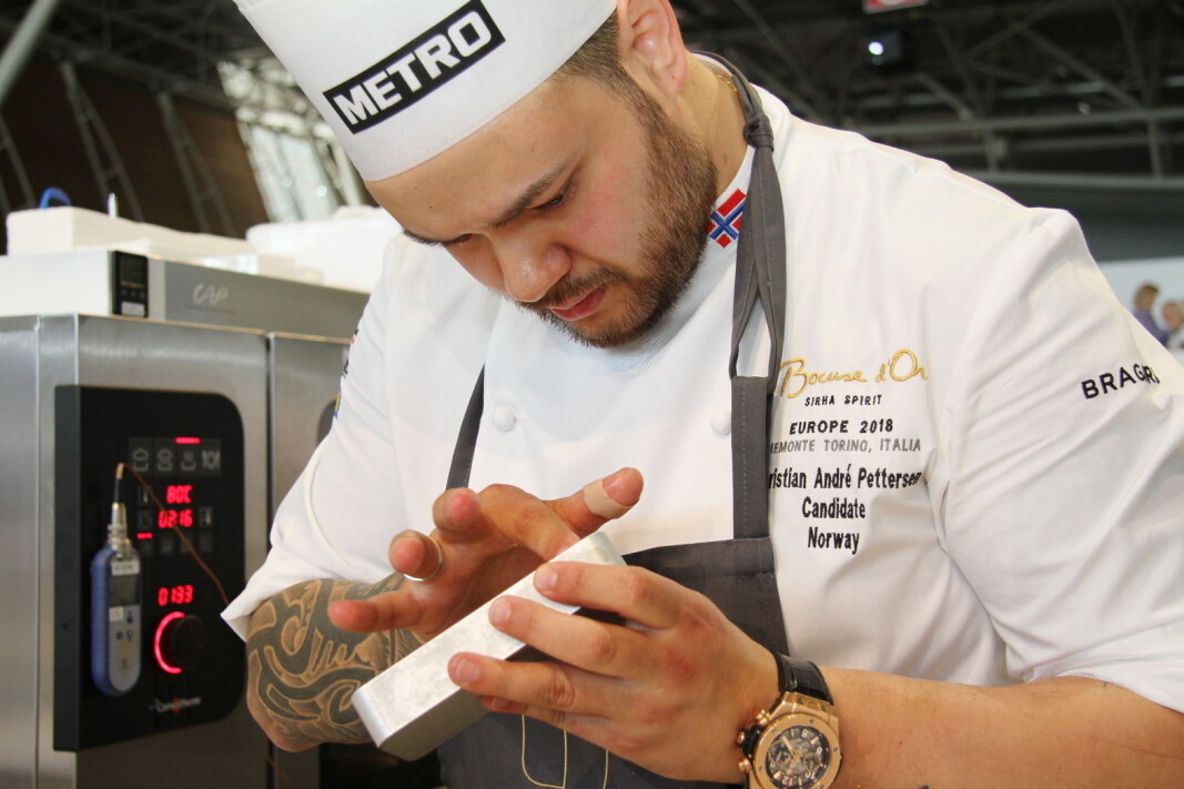 Christian A. Pettersen er tittelforsvarer til Bocuse d'Or Europe. (Foto: Morten Holt) Christian A. Pettersen er tittelforsvarer til Bocuse d'Or Europe. (Foto: Morten Holt)