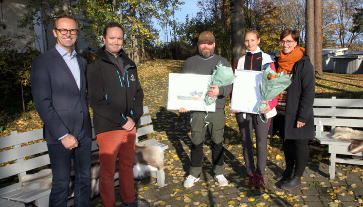 Matomsorgsprisen 2020 til Granly Stiftelse. Fra venstre juryleder Ivar Villa, jurymedlem Arnt R. Steffensen, kokk Lars Magnus Jenssen, kokk Toini O. Bratli og daglig leder Kristin Lindberget. (Foto: Morten Holt) Matomsorgsprisen 2020 til Granly Stiftelse. Fra venstre juryleder Ivar Villa, jurymedlem Arnt R. Steffensen, kokk Lars Magnus Jenssen, kokk Toini O. Bratli og daglig leder Kristin Lindberget. (Foto: Morten Holt)