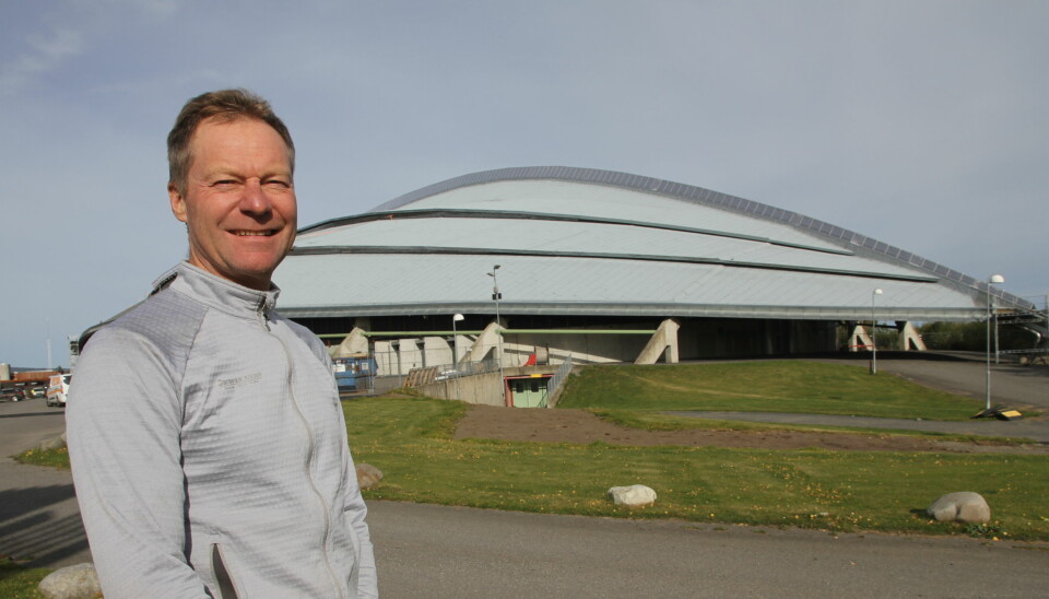 Konrad Sel foran Vinkingskipet, som er arena for Østlandske Storhusholdning i oktober i år. (Foto: Morten Holt)