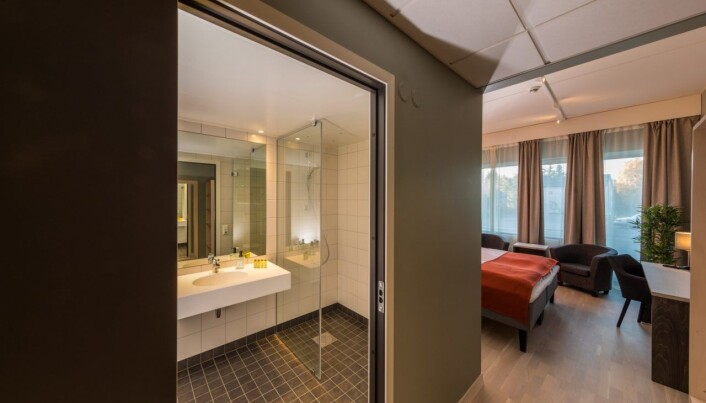 Fra ett av de nyoppussede rommene på hovedhotellet. (Foto: Sven Erik Knoff/Sortland Hotell) Fra ett av de nyoppussede rommene på hovedhotellet. (Foto: Sven Erik Knoff/Sortland Hotell)