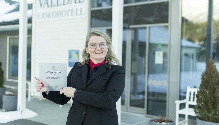 Hotellsjef Lise Sandøy ved Valldal Fjordhotell er kåret til «Årets leder 2020» i Classic Norway Hotels. (Foto: Classic Norway Hotels/Christer Olsen/Christerolsenphoto) Hotellsjef Lise Sandøy ved Valldal Fjordhotell er kåret til «Årets leder 2020» i Classic Norway Hotels. (Foto: Classic Norway Hotels/Christer Olsen/Christerolsenphoto)