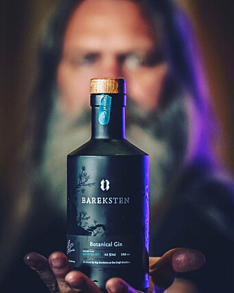 Bareksten Botanical Gin blir prissatt. (Foto: Bareksten) Bareksten Botanical Gin blir prissatt. (Foto: Bareksten)