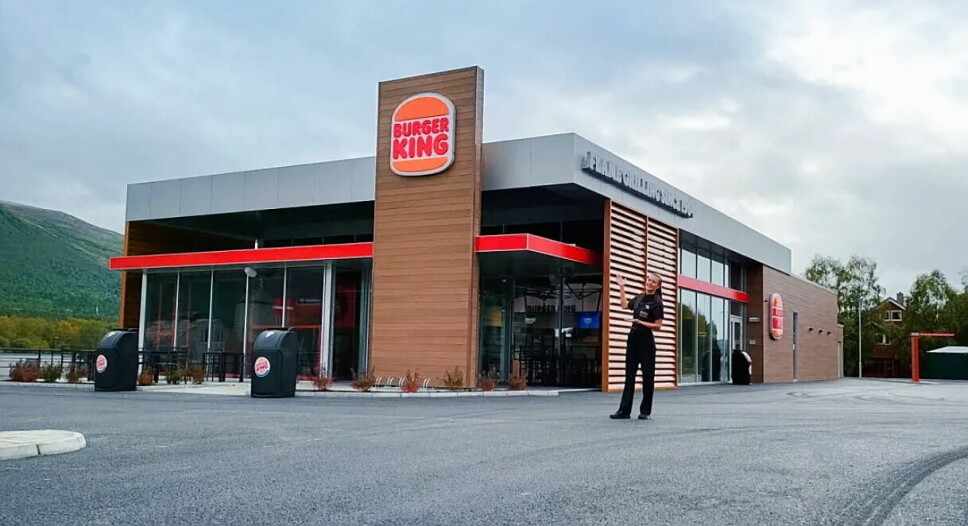 Restaurantsjef Lilly Caroline Åsell og et topp motivert team gleder seg til å åpne Burger King Oppdal. (Foto: Burger King)