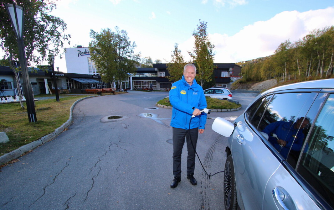 – Vi lader for nye tider, sier direktør Atle Hovi i Beitostølen Resort. (Foto: DestinasjonsKirurgene) – Vi lader for nye tider, sier direktør Atle Hovi i Beitostølen Resort. (Foto: DestinasjonsKirurgene)