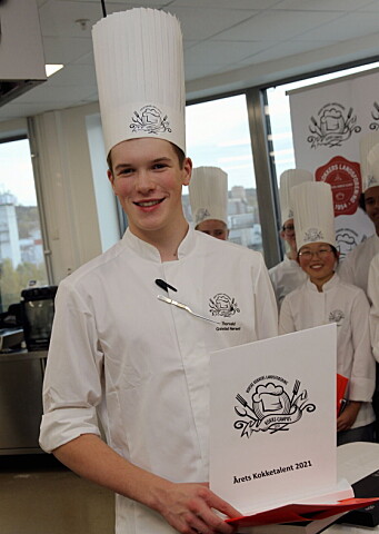 16-årige Thorvald Gabestad Nørsett arbeider til daglig også som ekstrahjelp på Michelin-restauranten Fagn i Trondheim. (Foto: Morten Holt) 16-årige Thorvald Gabestad Nørsett arbeider til daglig også som ekstrahjelp på Michelin-restauranten Fagn i Trondheim. (Foto: Morten Holt)