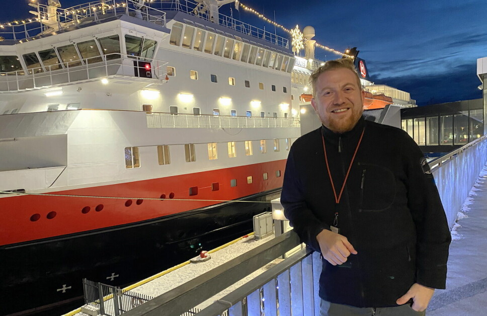 – Bergen Guest Lounge blir et bindeledd mellom opplevelser på land i Bergen, innsjekking, og starten på «verdens vakreste sjøreise» for alle gjestene som sjekker inn, sier «Vice President Hotel Operations» i Hurtigruten, André Pettersen, her fotografert ved MS Nordlys i Tromsø.(Foto: Morten Holt)