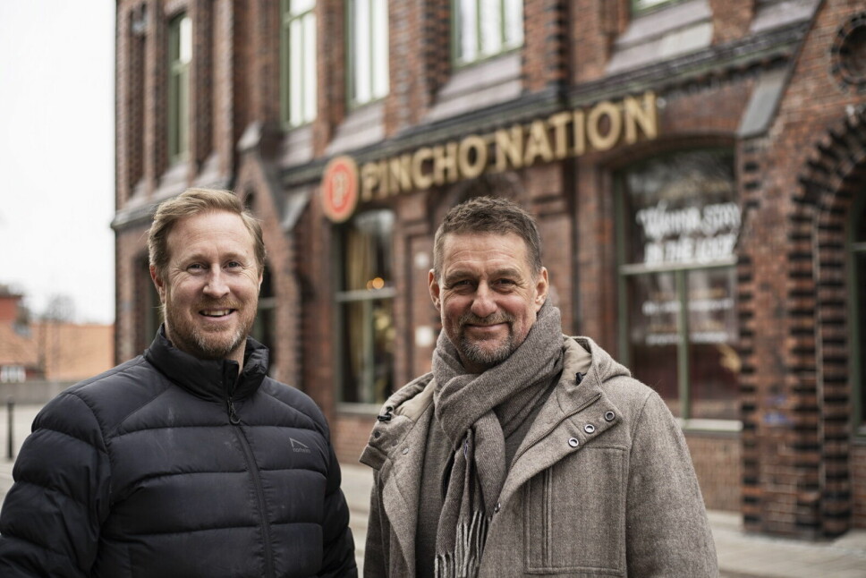 Daniel Christensen, franchisetaker for Pincho Nation Porsgrunn, og konsernsjef for Pincho Nation, Jan Wallsin. (Foto: Håkan Tiderman/Pincho Nation)