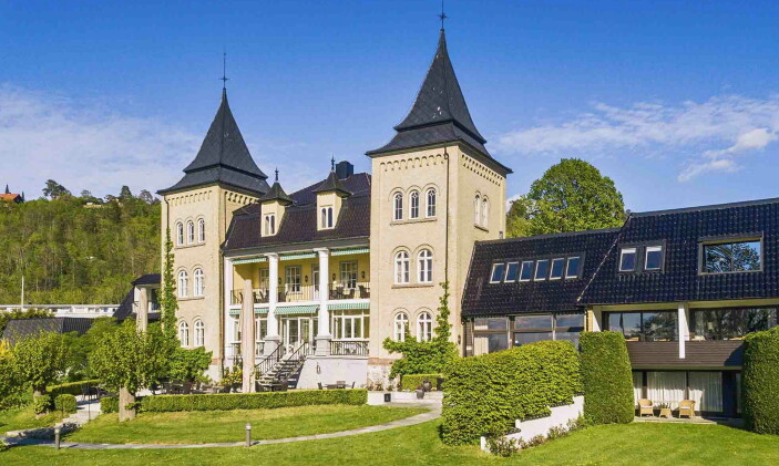 <span class=" t16" data-lab-text_size_desktop="16">Hotel Refsnes Gods på Jeløya. (Foto: Classic Norway Hotels)</span> <span class=" t16" data-lab-text_size_desktop="16">Hotel Refsnes Gods på Jeløya. (Foto: Classic Norway Hotels)</span>