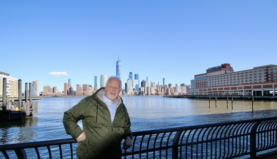 Bjørn B Jacobsen med Manhatten skyline i bakgrunnen, fra en researchtur han var på i New York nylig. Han er arkitekten bak ideen og konseptet, og er også prosjektleder for denne nye satstingen. (Foto: RepublikPRESS)