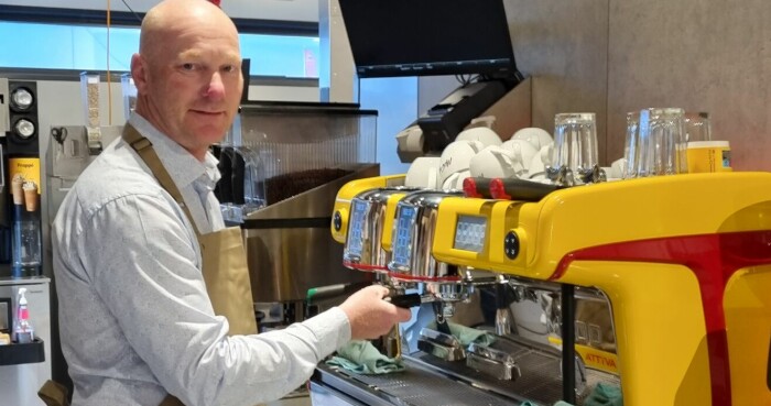 McDonald's har åpnet sin første kaffebar i Norge