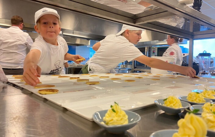 «Mini Chefs» er et av mange rekrutteringstiltak i regi Norske Kokkers Landsforening. (Foto: NKL) «Mini Chefs» er et av mange rekrutteringstiltak i regi Norske Kokkers Landsforening. (Foto: NKL)