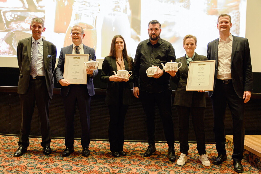 Pallvinnerne i Twinings Best Breakfast, sammen med Stephen Twining (til venstre) (Foto: Haugen-Gruppen) Pallvinnerne i Twinings Best Breakfast, sammen med Stephen Twining (til venstre) (Foto: Haugen-Gruppen)