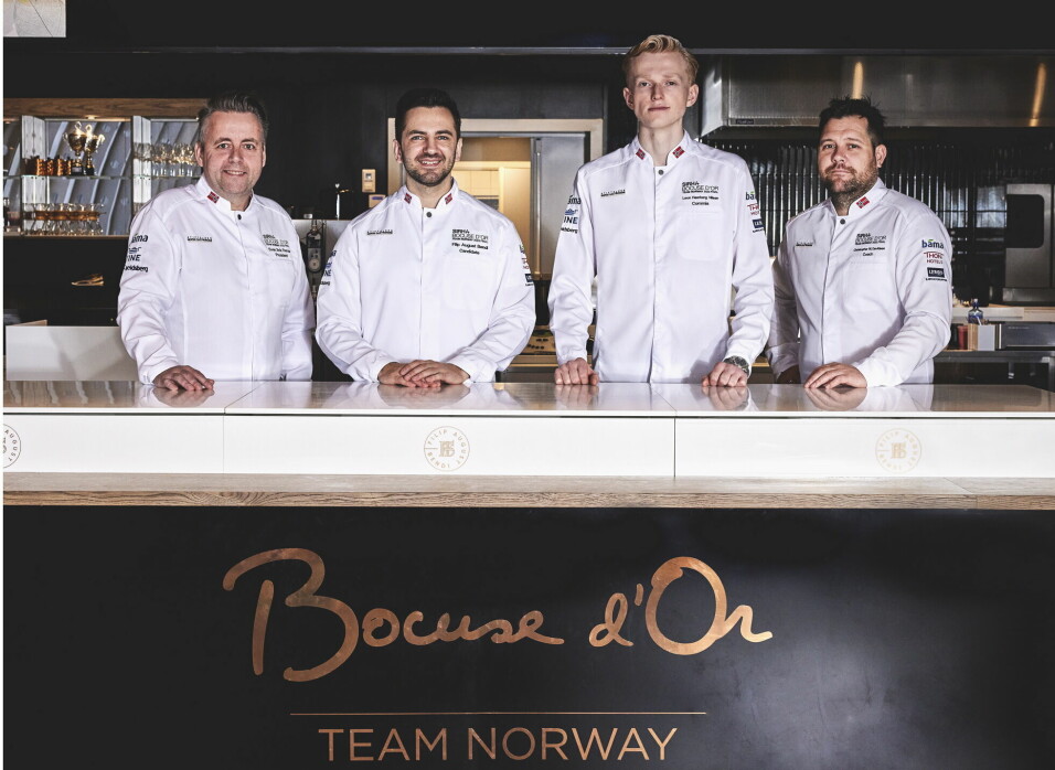 Norges team i Bocuse d'Or 2023. Fra venstre Sven Erik Renaa, Filip August Bendi, Leon Haarberg Nilsen og Christopher W. Davidsen. (Foto: Stian Broch)