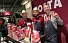 Glade gutter på Coca-Colas stand. Fra venstre Eirik Granum, Tom-Erik Kongsvoll og Christian Edwardsen.