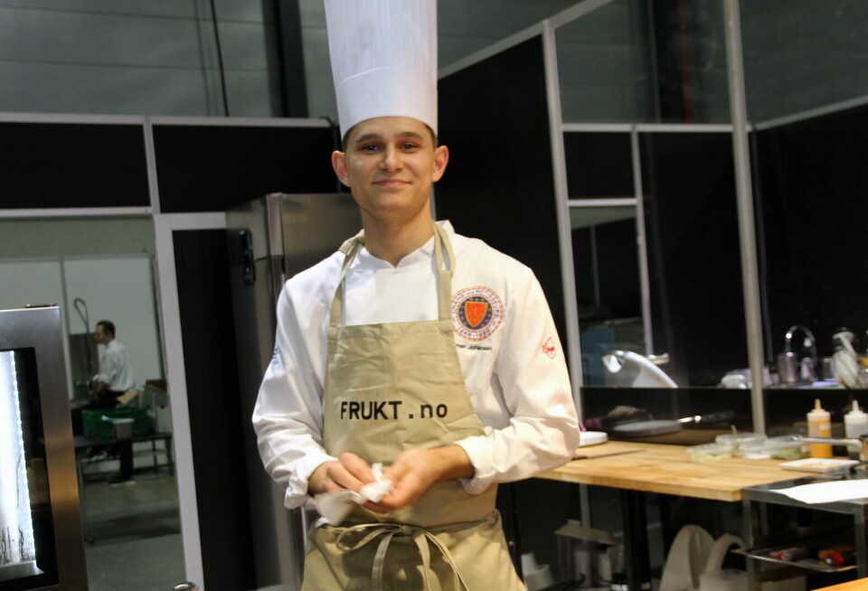 Simen Johansen hentet to medaljer i løpet av Umami Arena-uka. Onsdag ble han nummer tre i Årets grønne kokk, og fredag vant han Jeunes Chef Rôtisseurs, en kokkekonkurranse for deltakere under 27 år.