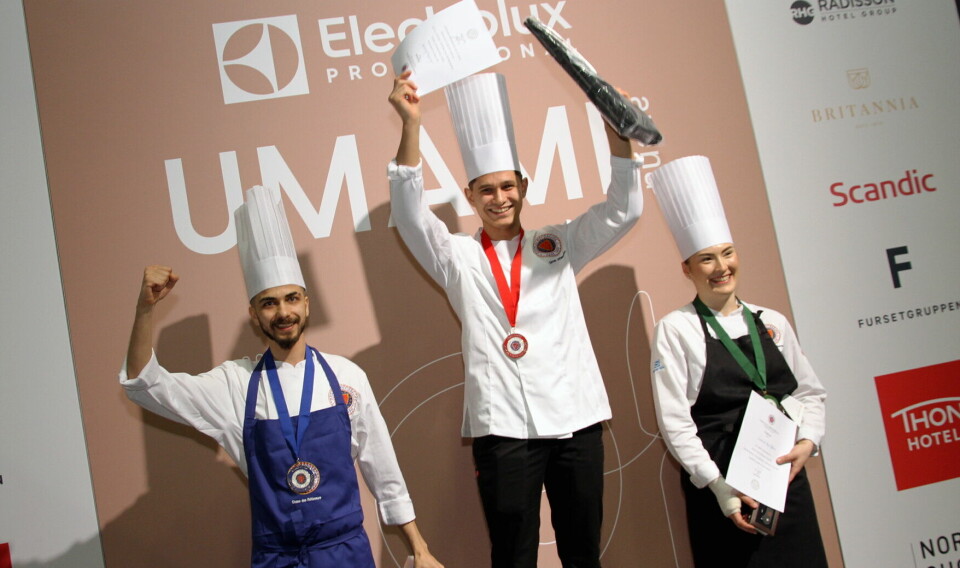 De tre beste i Jeunes Chef Rôtisseurs. Fra venstre Ibrahim Aljabouri (sølv), Simen Johansen (gull) og Sunniva Aas Mathisen (bronse).