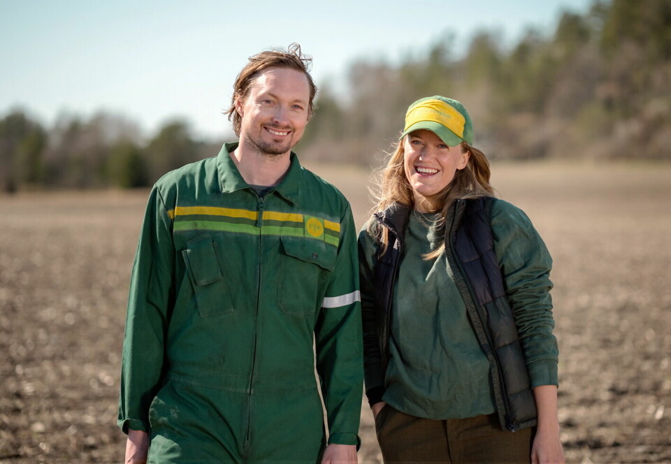 Potetbøndene Dina Fonn Sætre og Henning Holand på Fonn-Holand gård på Engeløya i Steigen i Nordland vant kåringen «Årets unge bonde» i 2020. Nå er de med på den nye kampanjen til Felleskjøpet.