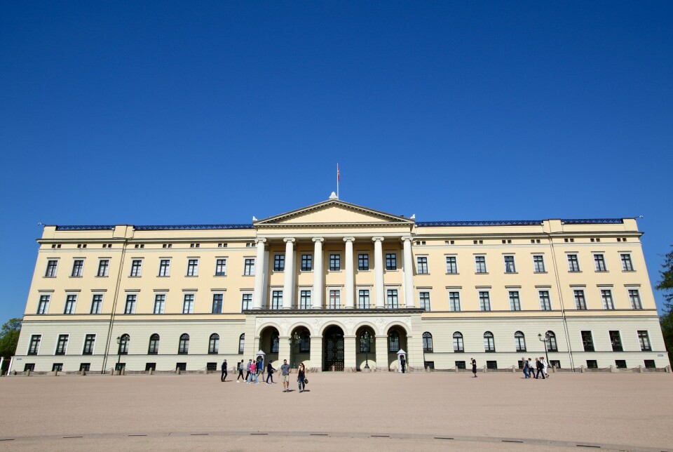 Oslo er ikke bare i ferd med å bli helt konge som én av Europas mest attraktive byer å besøke, men også Slottet henger seg på opplevelses-menyen. I sommer kan man besøke både Slottet, Oscarsborg, og Dronningens kunstsamling.