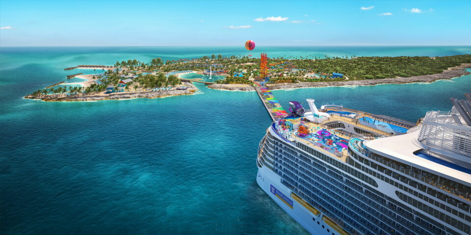 Utopia of the Seas utenfor Royal Caribbeans private øy, CocoCay.