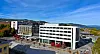 Dronefoto av fasade Quality Hotel Strand, Gjøvik.