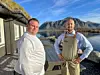 Hotelldirektør på Henrik Kavli (til høyre) og mat- og drikkeansvarlig på Hustadvika Havhotell, Henrik Siversson.