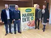 Politikere på besøk hos SalatMestern. Fra venstre ordfører i Fredrikstad Arne Sekkelsten (H), daglig leder for SalatMestern, Thomas Andersen, stortingsrepresentant Tage Pettersen (H) og stortingsrepresentant Ingjerd Schou (H).