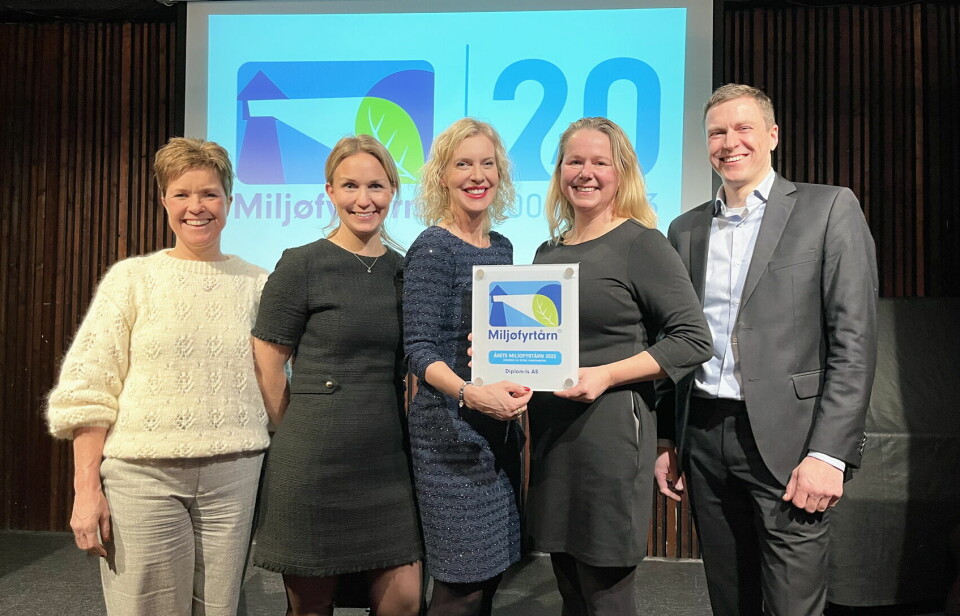 Diplom-Is er Årets Miljøfyrtårn 2023. Fra venstre: Gjertrud Aanestad, Mari Buer Ellestad, Ann-Kristin Ytreberg, Silje Kristin Ruud-Hansen og Almantas Dubra.